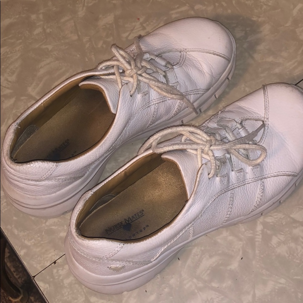 Nurse mates white leather shoes size 9